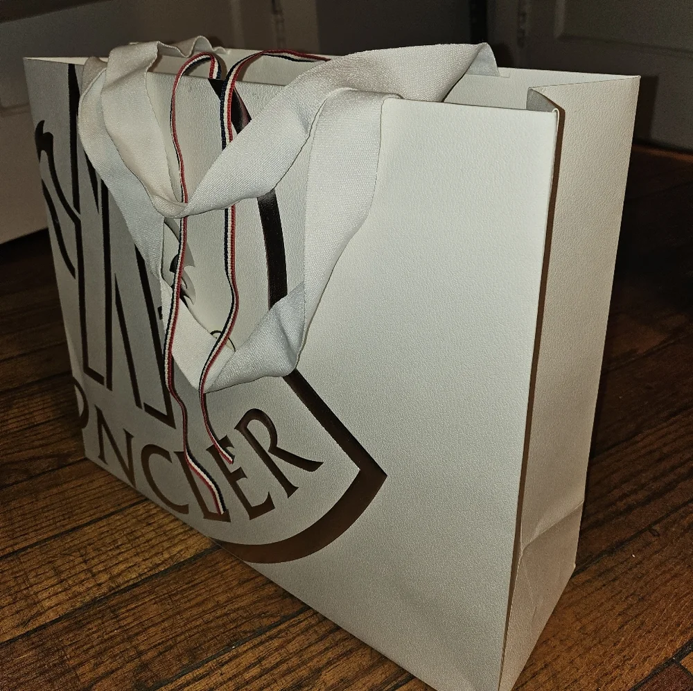 Bag - Picture 2 of 7